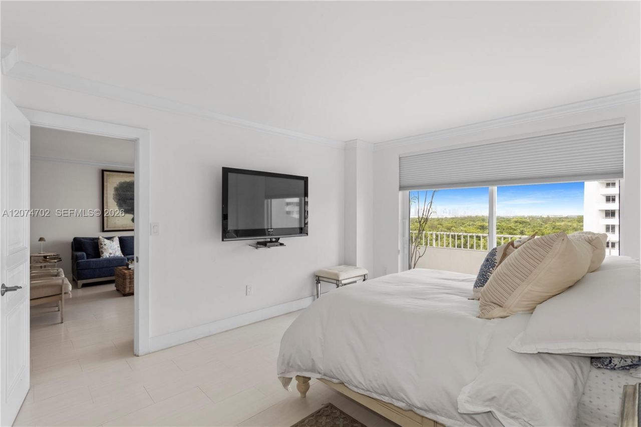 199 Ocean Lane Dr, Unit 902, Key Biscayne, FL 33149 Photo