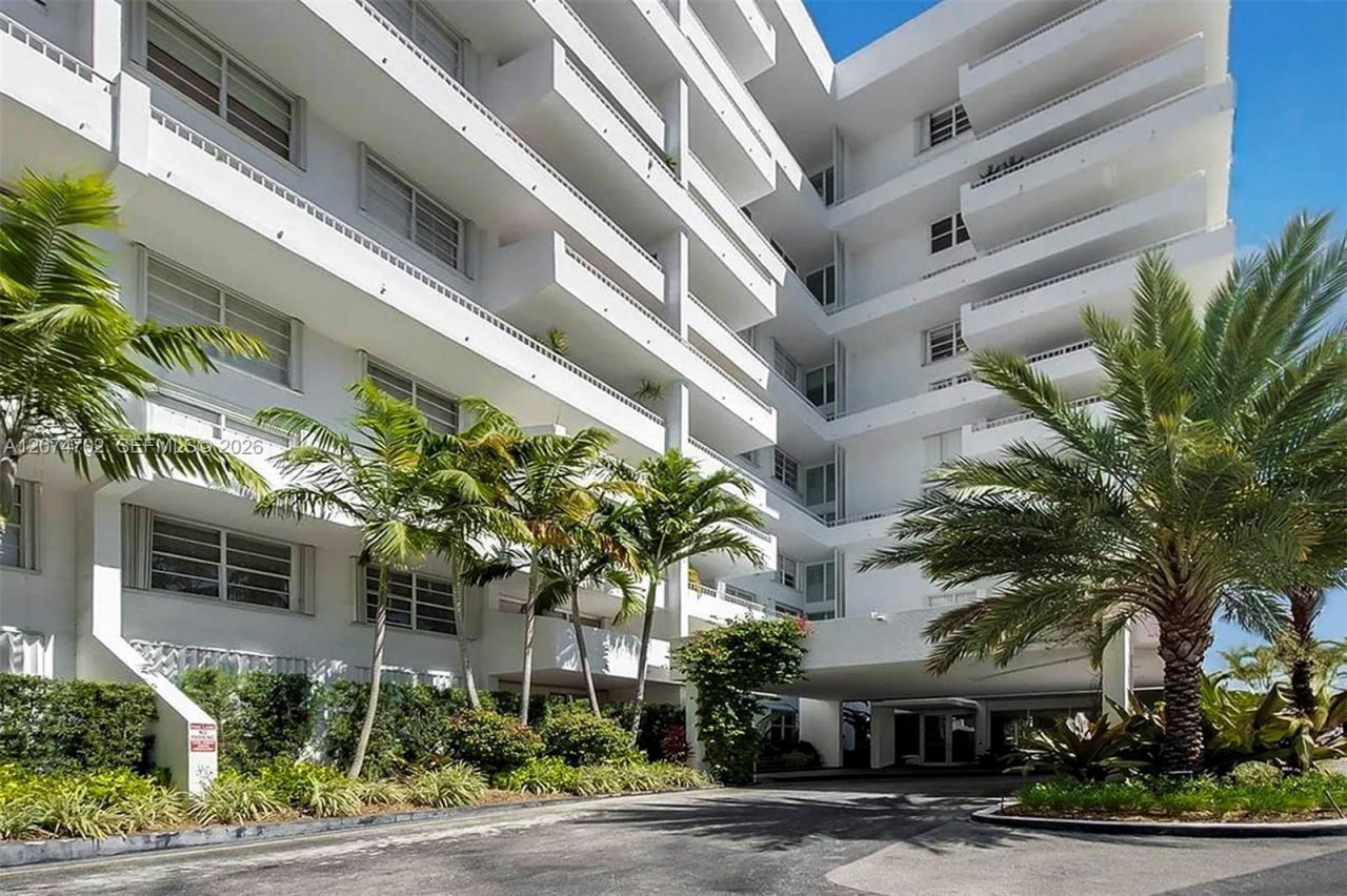 199 Ocean Lane Dr, Unit 902, Key Biscayne, FL 33149 Photo