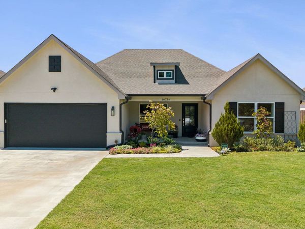 10734 S 281st East Avenue , Coweta, OK 74429