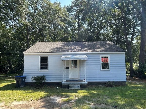 604 Forrest Street , Raeford, NC 28376
