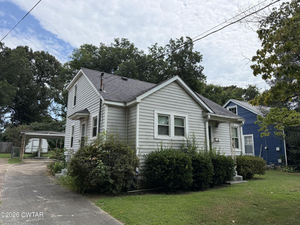 942 Saint John Avenue , Dyersburg, TN 38024
