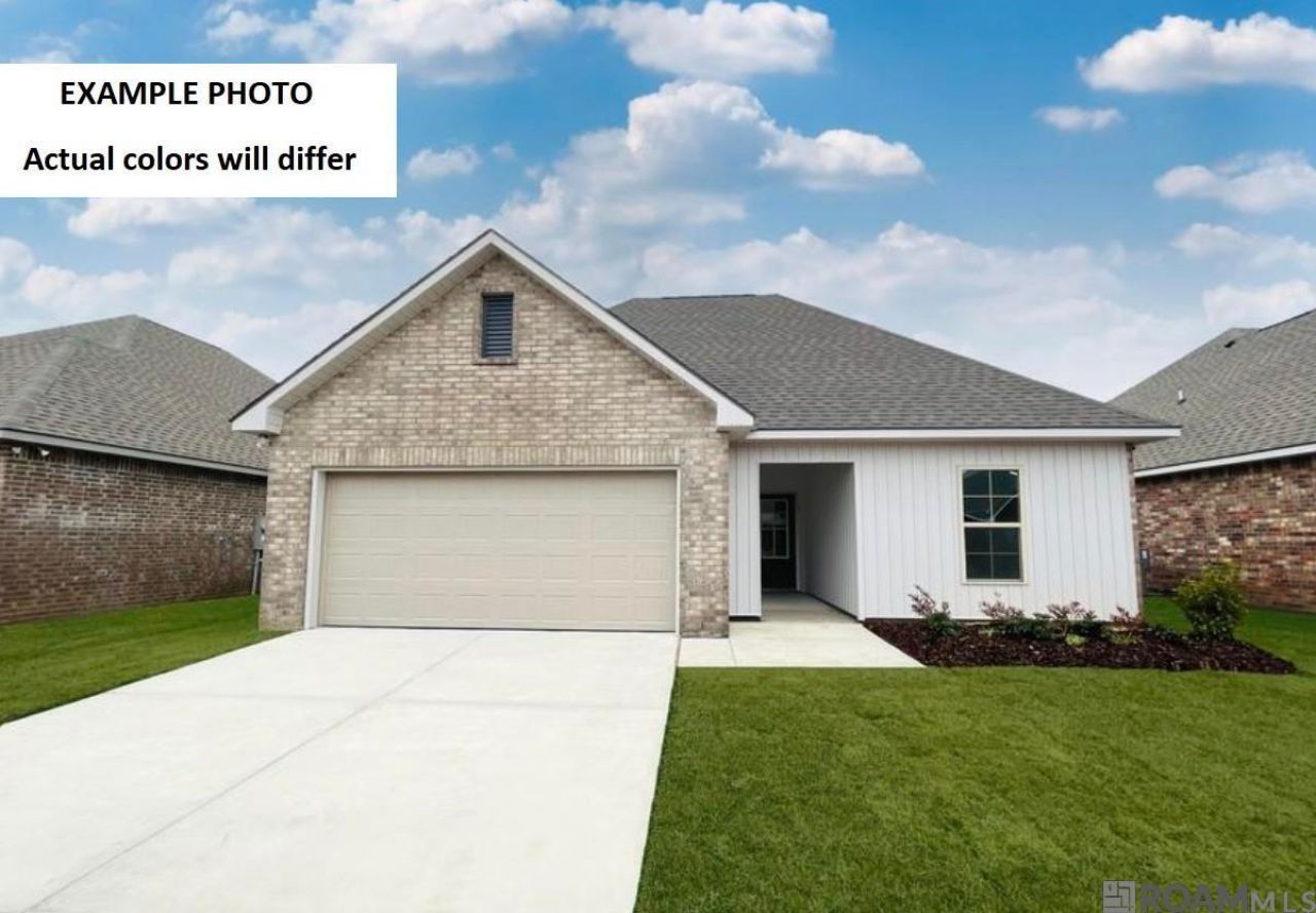 11402 Densmore Dr, Denham Springs, LA 70726 Main Photo