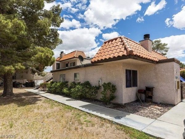2710 Eldora Circle , Unit D, Las Vegas, NV 89146