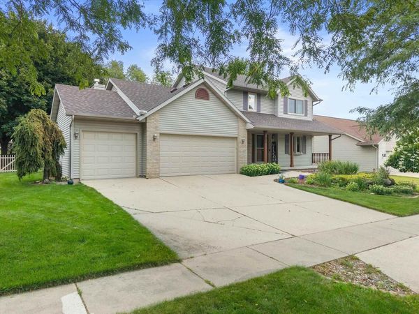 203 Maria Lane, Cottage Grove, WI 53527