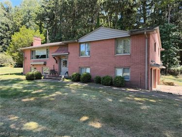 5030 Gardendale Avenue NE, Canton, OH 44714