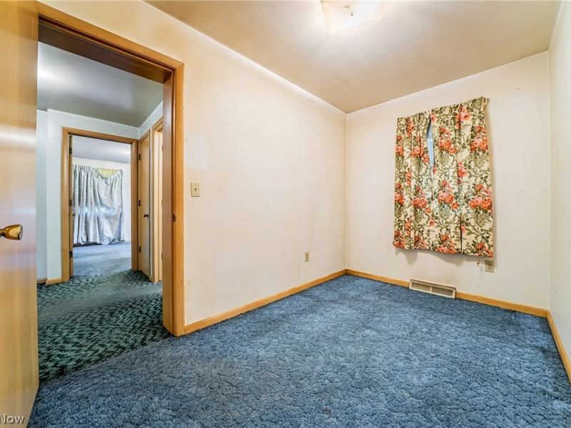 649 Sheffield Road, Sheffield Lake, OH 44054 Photo 15