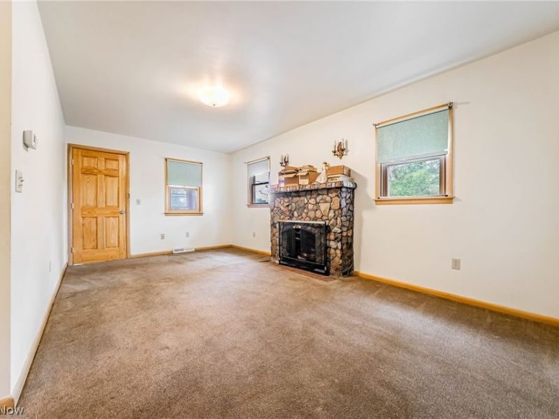 649 Sheffield Road, Sheffield Lake, OH 44054 Photo 7