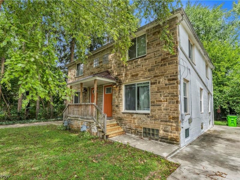 102 Hartman Street, Berea, OH 44017 Photo 3