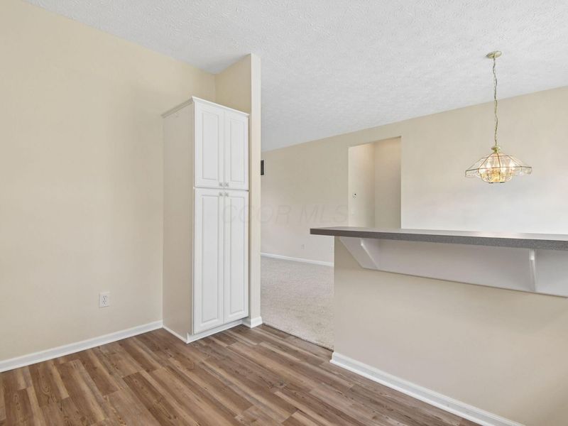 5880 Hickory Brook Way, Columbus, OH 43213 Photo 11