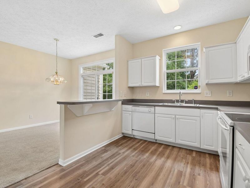 5880 Hickory Brook Way, Columbus, OH 43213 Photo 12