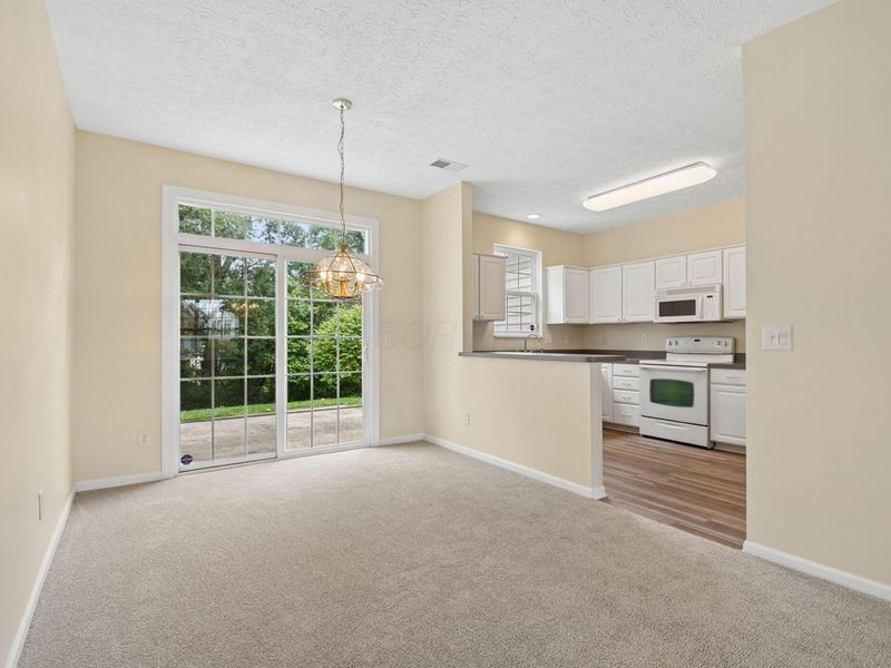 5880 Hickory Brook Way, Columbus, OH 43213 Photo 8