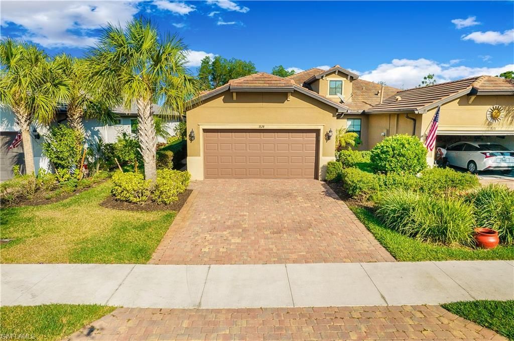 7674 Jacaranda Ln, Naples, FL 34114 Photo