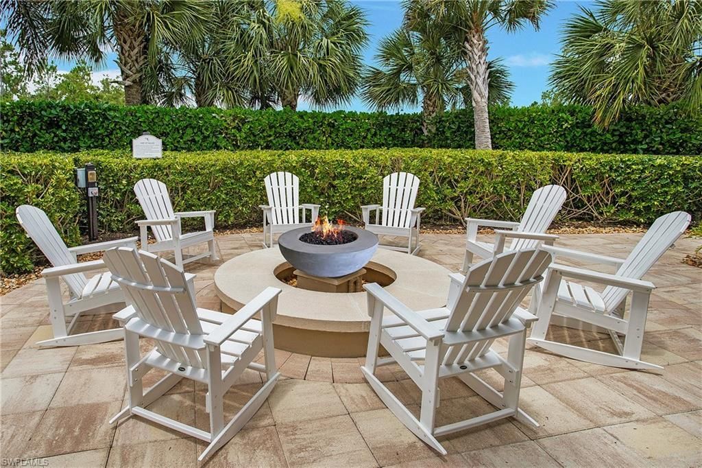 7674 Jacaranda Ln, Naples, FL 34114 Photo