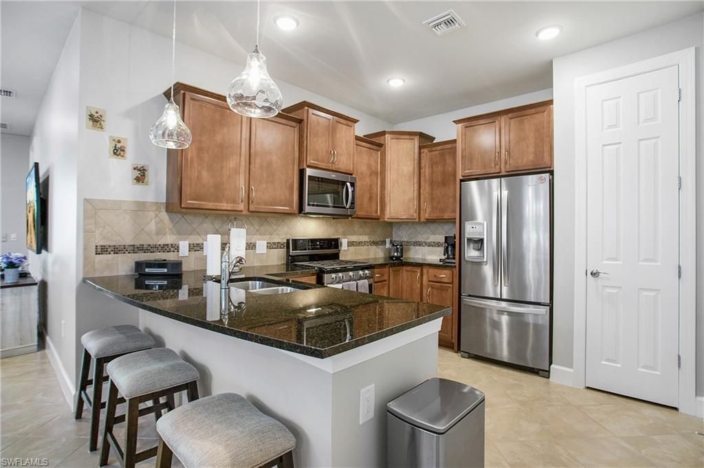7674 Jacaranda Ln, Naples, FL 34114 Photo