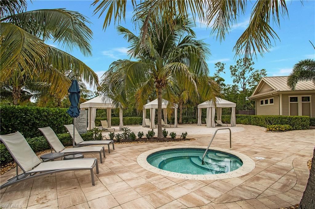 7674 Jacaranda Ln, Naples, FL 34114 Photo