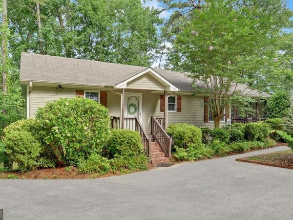303 River Point Road, Martin, GA 30557