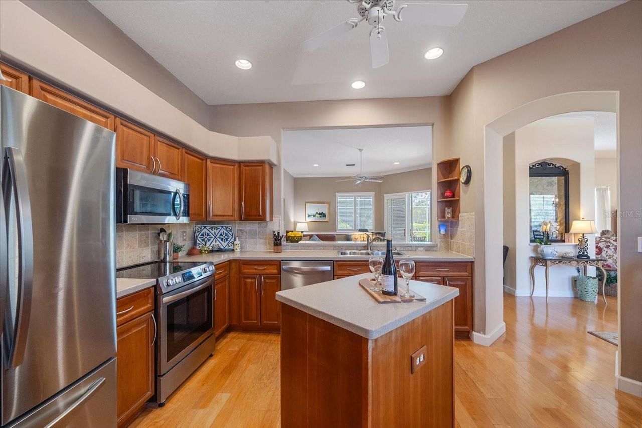 7213 Southgate Court, Sarasota, FL 34243 Photo