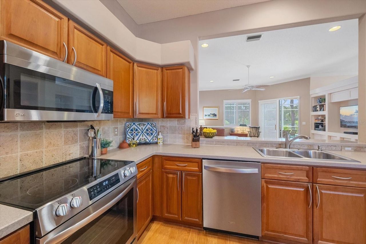 7213 Southgate Court, Sarasota, FL 34243 Photo