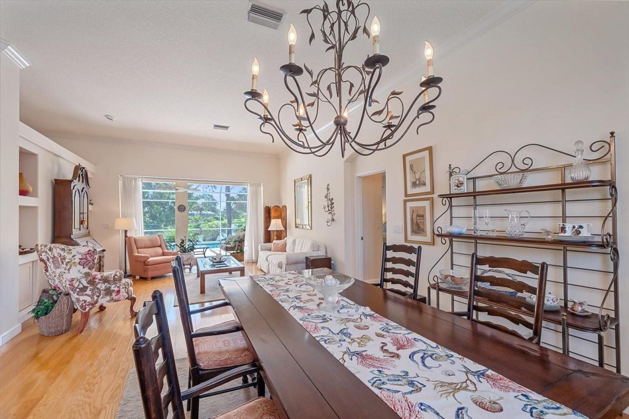 7213 Southgate Court, Sarasota, FL 34243 Photo