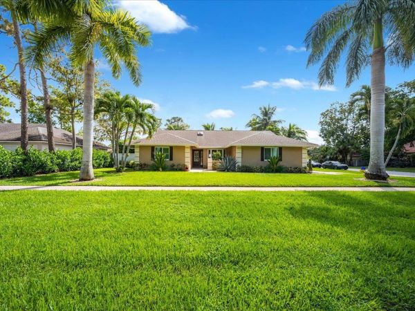 14832 PADDOCK Drive, Wellington, FL 33414