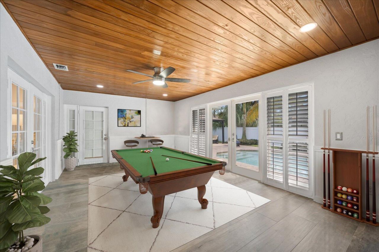 14832 Paddock Drive, Wellington, FL 33414 Photo