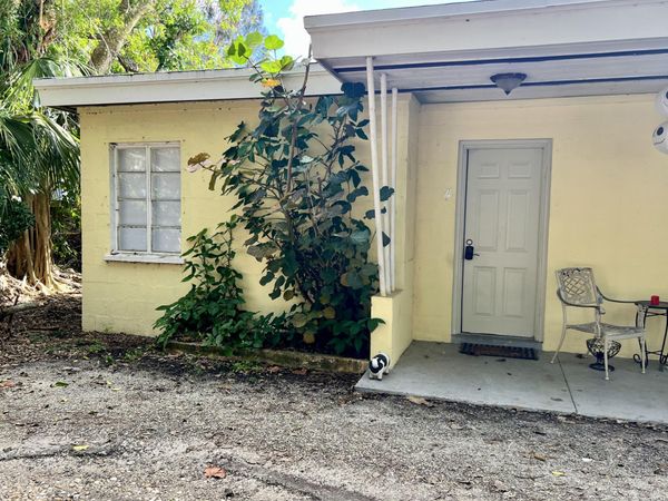 3261 S Us Highway 1, Unit 4, Fort Pierce, FL 34982