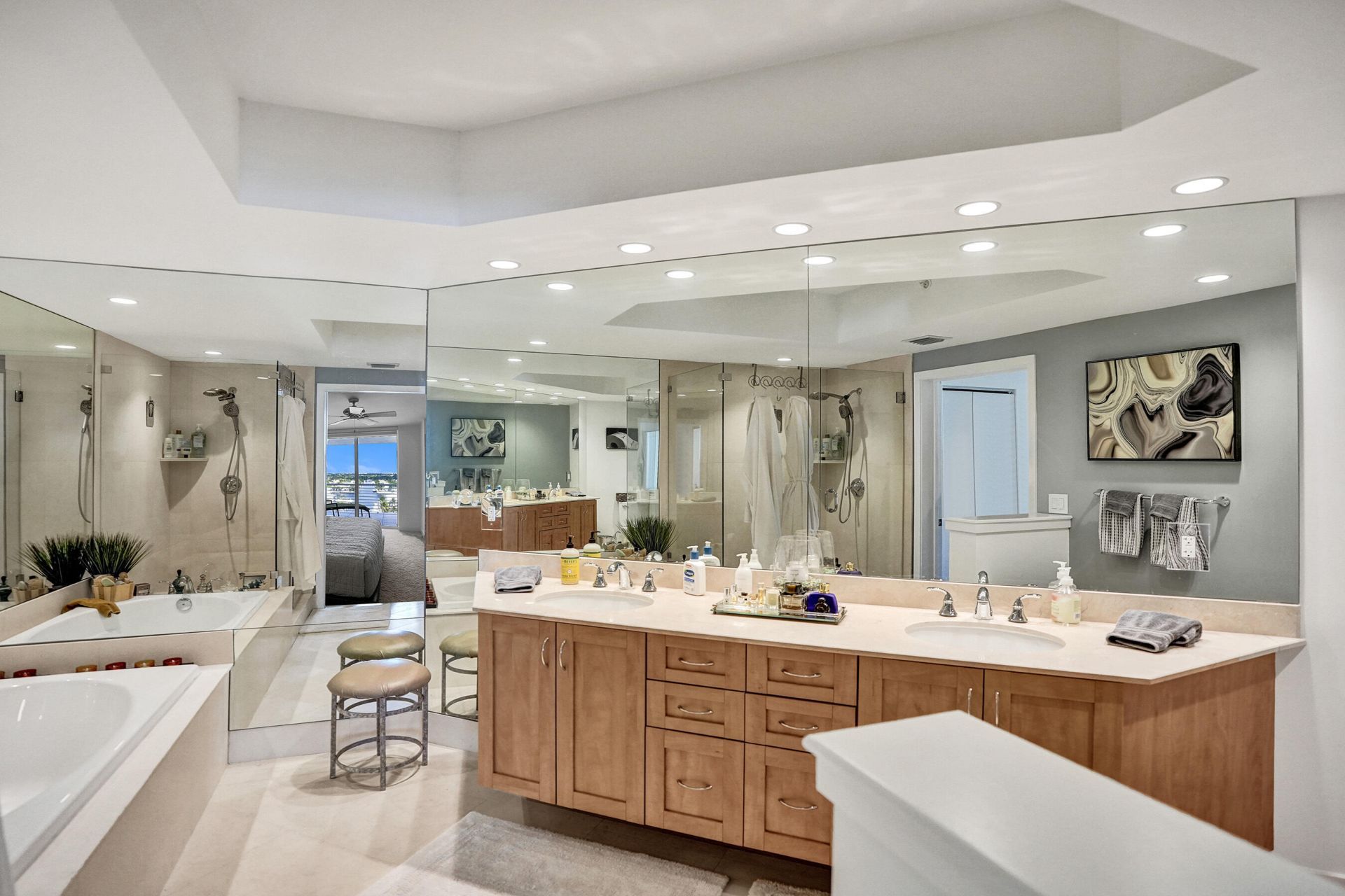 2831 N Ocean Boulevard, Unit 1108 N, Fort Lauderdale, FL 33308 Photo
