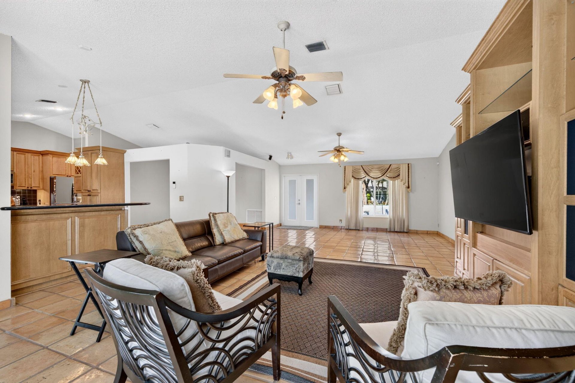 5417 NW 83rd Way, Coral Springs, FL 33067 Photo