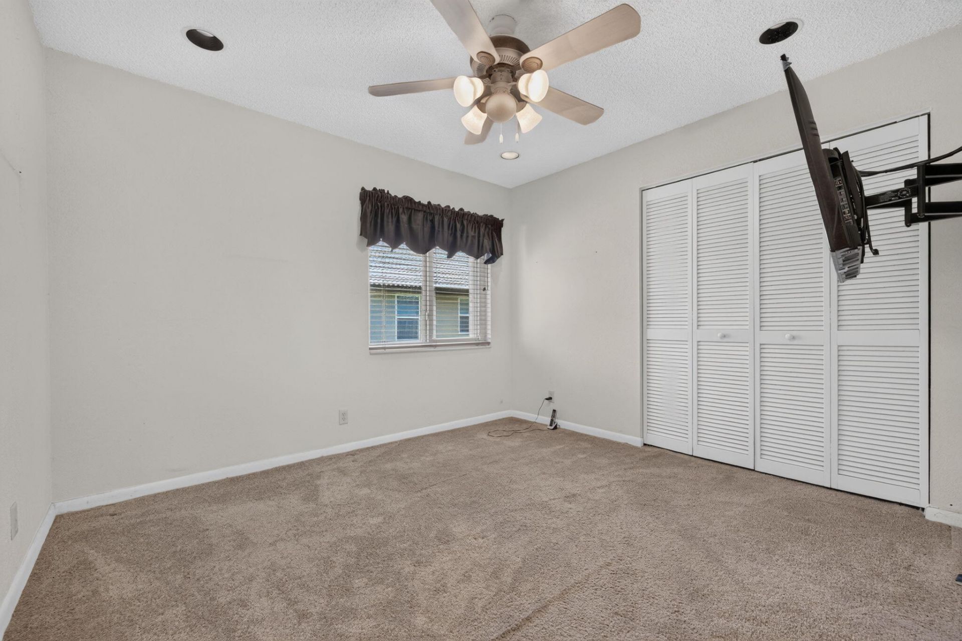 5417 NW 83rd Way, Coral Springs, FL 33067 Photo