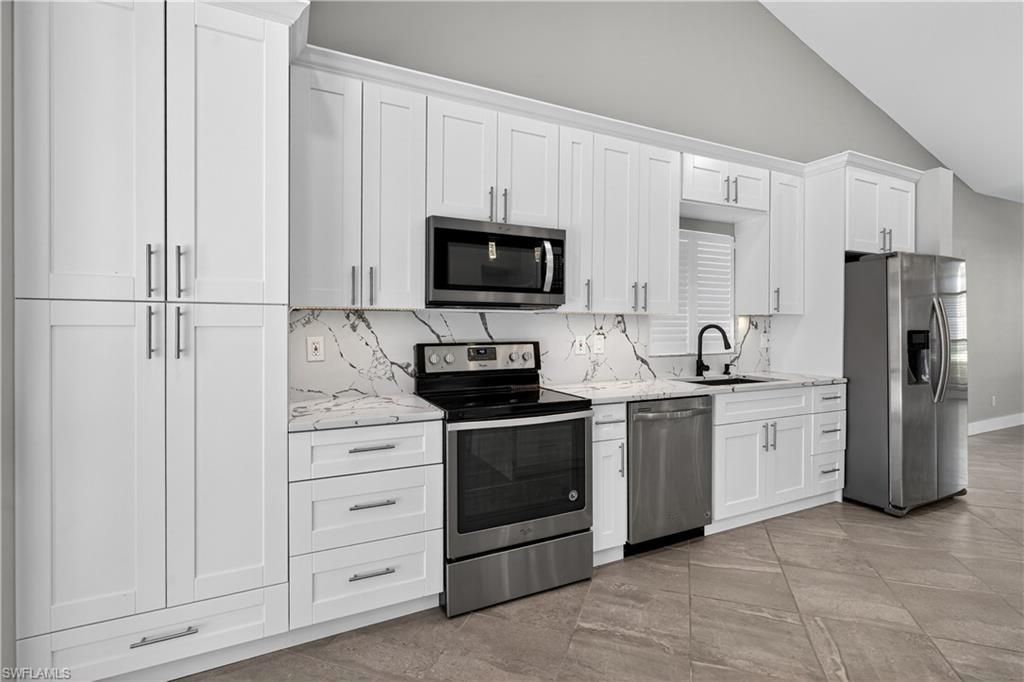 2138 E Crown Pointe Blvd , Naples, FL 34112 Photo