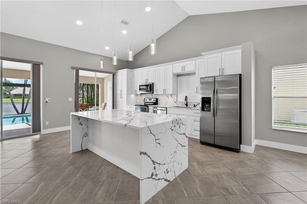 2138 E Crown Pointe Blvd , Naples, FL 34112 Photo