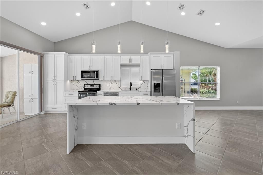 2138 E Crown Pointe Blvd , Naples, FL 34112 Photo