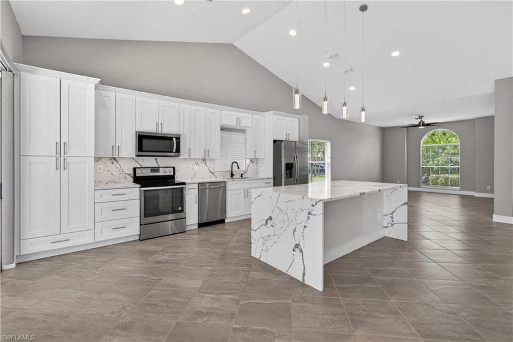 2138 E Crown Pointe Blvd , Naples, FL 34112 Photo