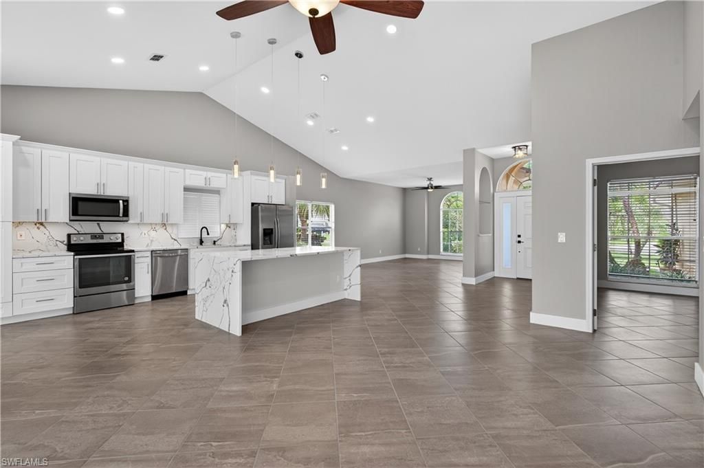 2138 E Crown Pointe Blvd , Naples, FL 34112 Photo