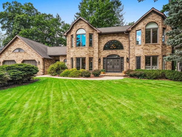 120 GARDEN GATE COURT, Green Bay, WI 54313