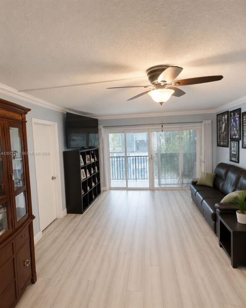 3955 N Nob Hill Rd, Unit 403, Sunrise, FL 33351 Photo