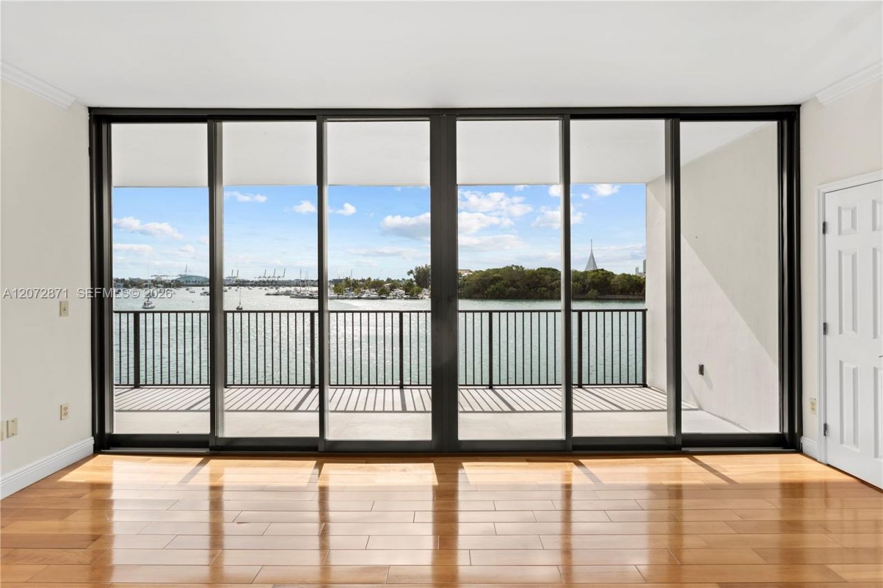 1000 Venetian Way , Unit 301/303, Miami, FL 33139 Photo