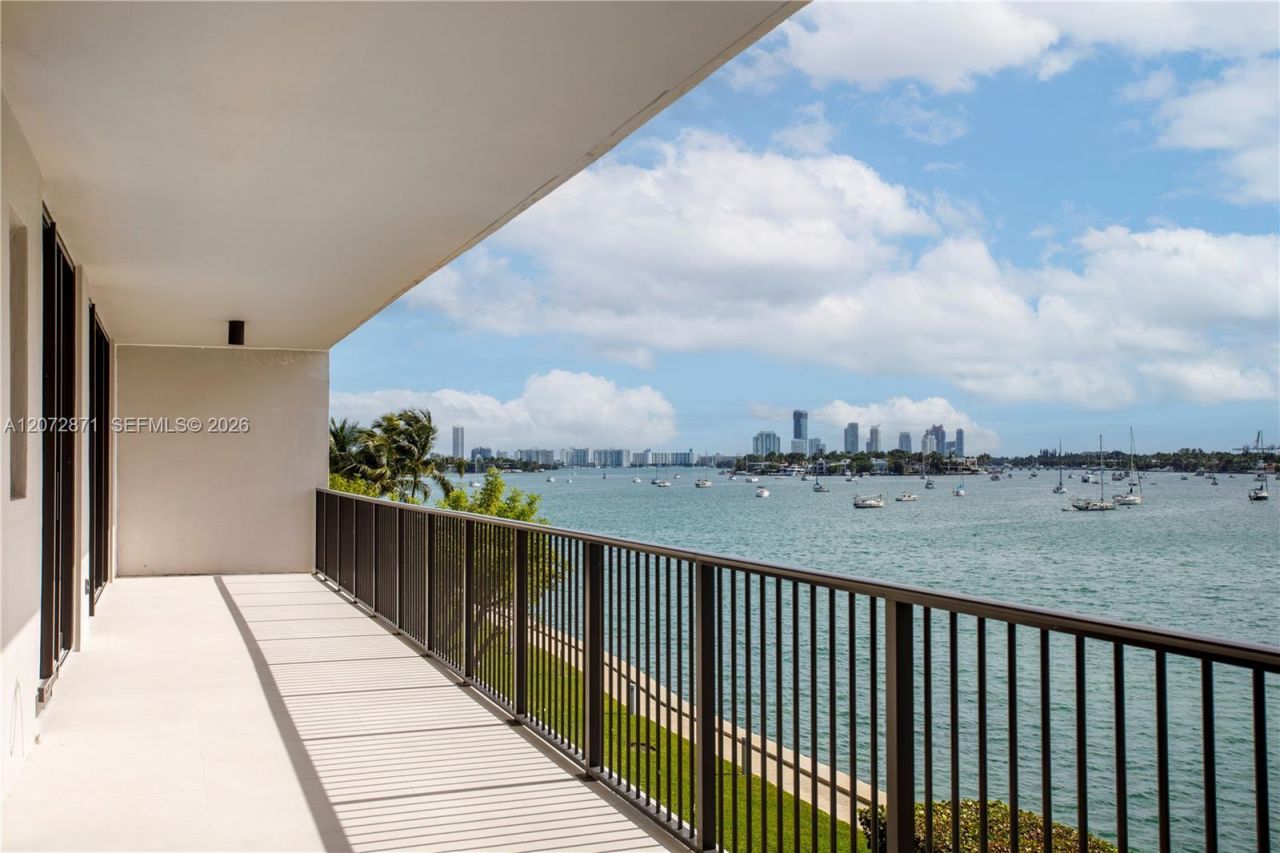 1000 Venetian Way , Unit 301/303, Miami, FL 33139 Photo