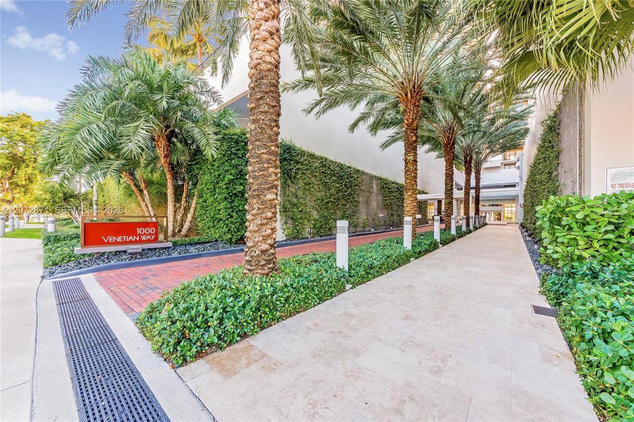 1000 Venetian Way , Unit 301/303, Miami, FL 33139 Photo