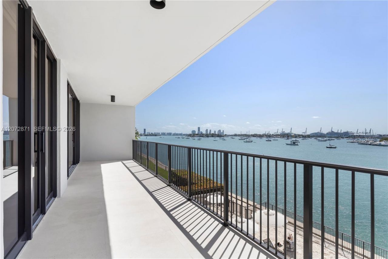 1000 Venetian Way , Unit 301/303, Miami, FL 33139 Photo