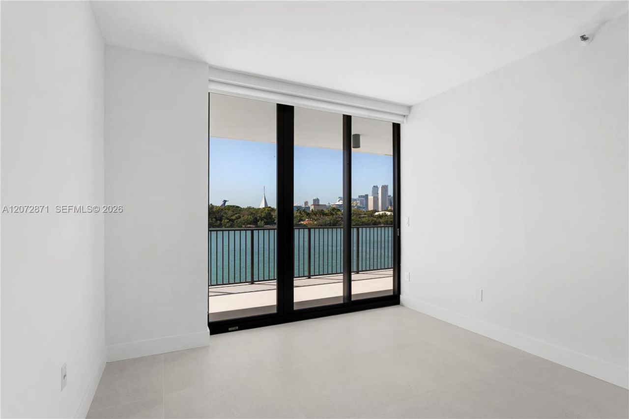 1000 Venetian Way , Unit 301/303, Miami, FL 33139 Photo