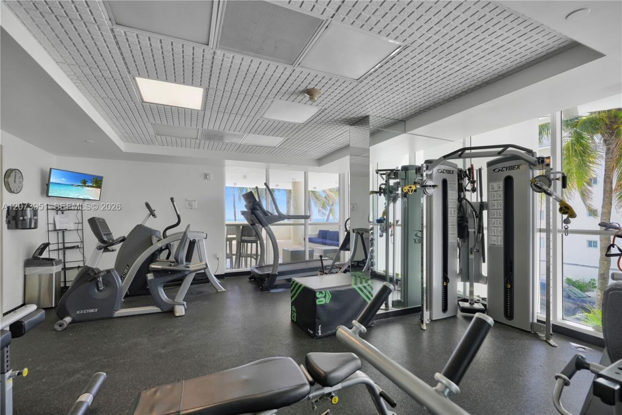 4201 Collins Ave , Unit 401, Miami Beach, FL 33140 Photo