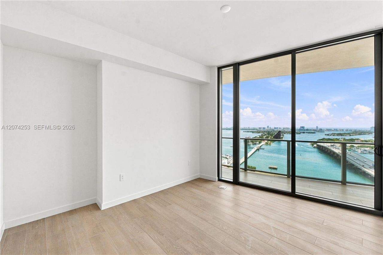 1400 Biscayne Blvd , Unit 3201, Miami, FL 33132 Photo