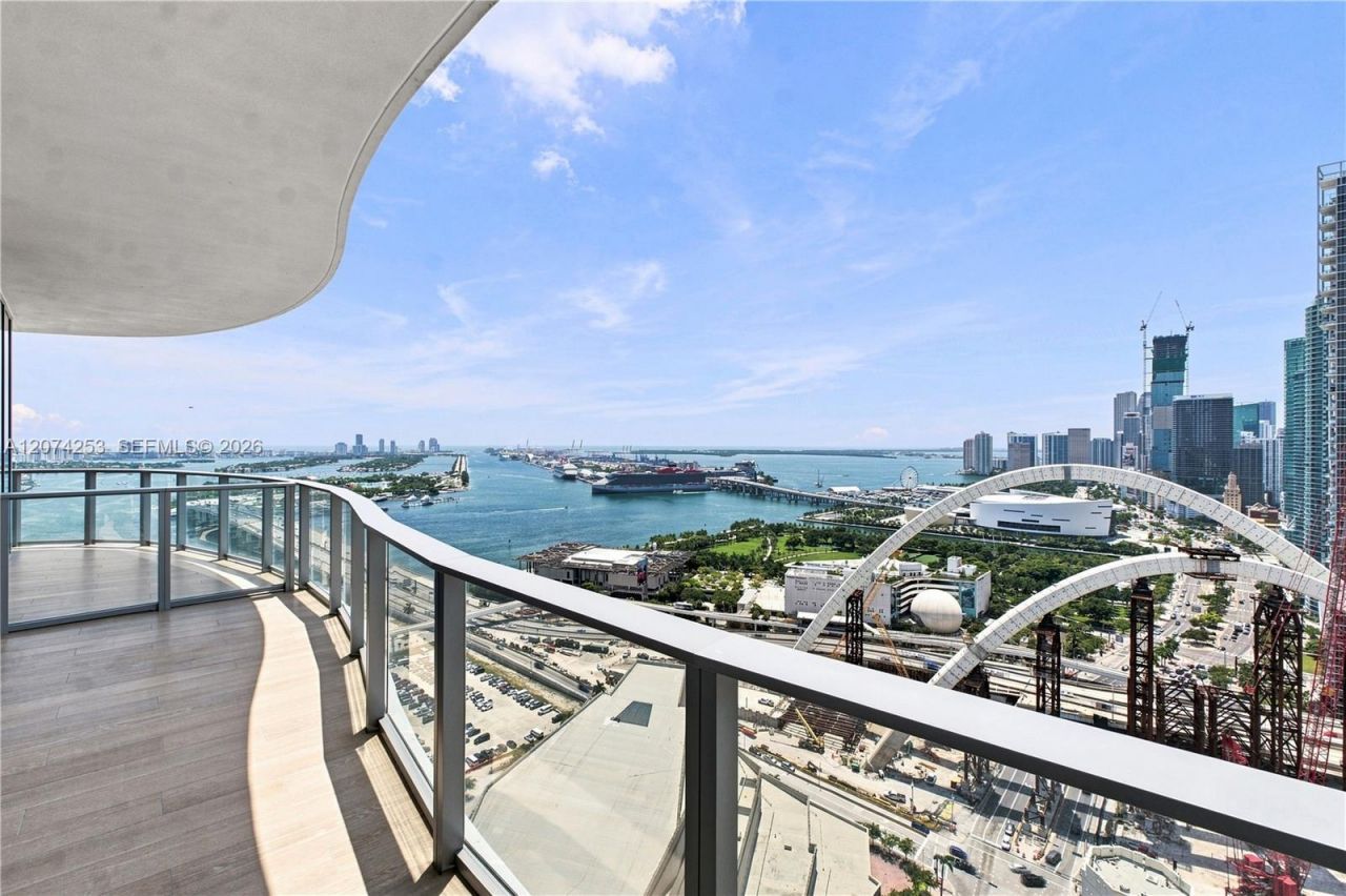 1400 Biscayne Blvd , Unit 3201, Miami, FL 33132 Photo