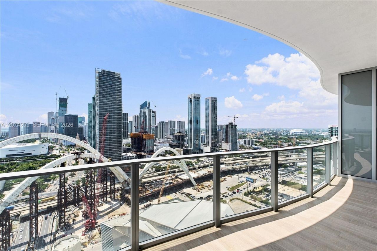 1400 Biscayne Blvd , Unit 3201, Miami, FL 33132 Photo