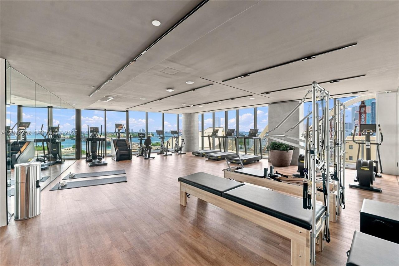 1400 Biscayne Blvd , Unit 3201, Miami, FL 33132 Photo