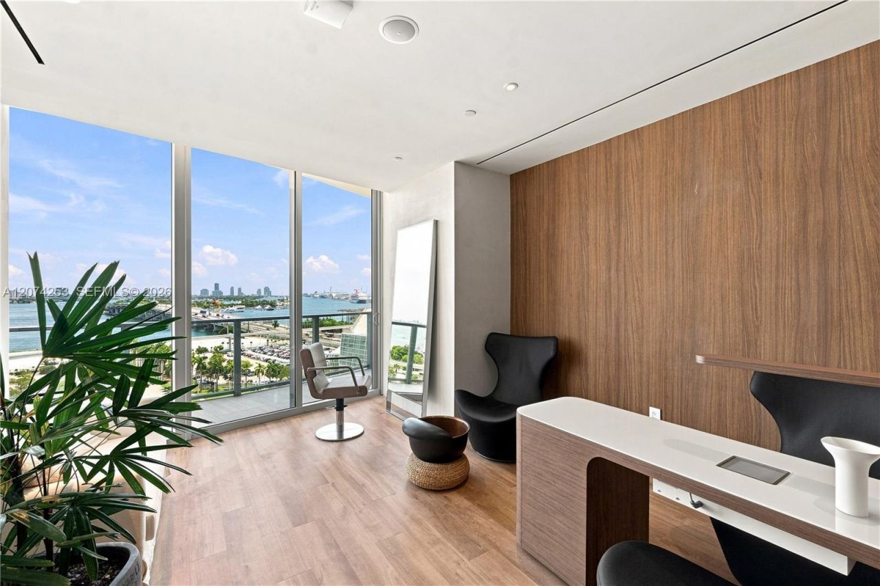 1400 Biscayne Blvd , Unit 3201, Miami, FL 33132 Photo