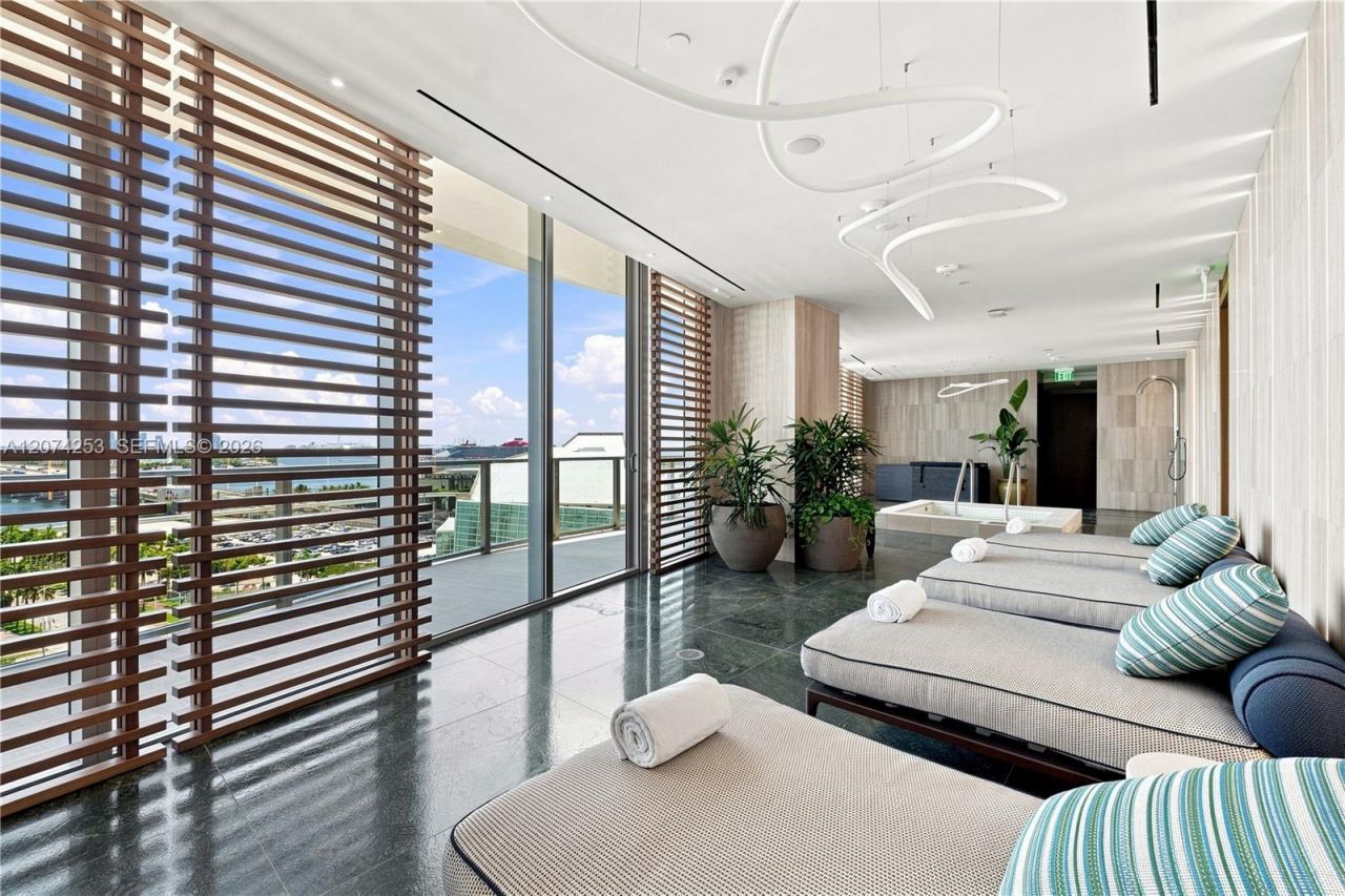 1400 Biscayne Blvd , Unit 3201, Miami, FL 33132 Photo