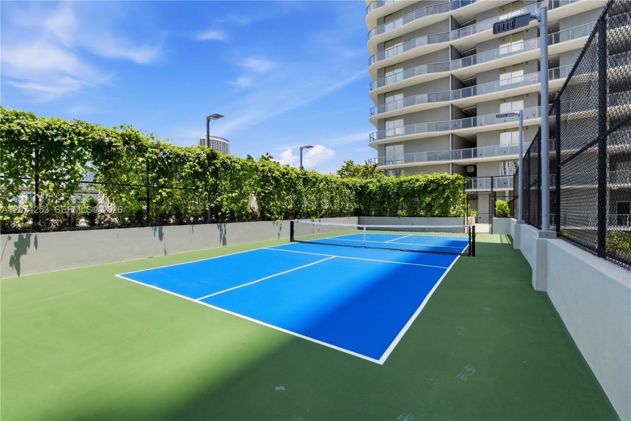 1400 Biscayne Blvd , Unit 3201, Miami, FL 33132 Photo