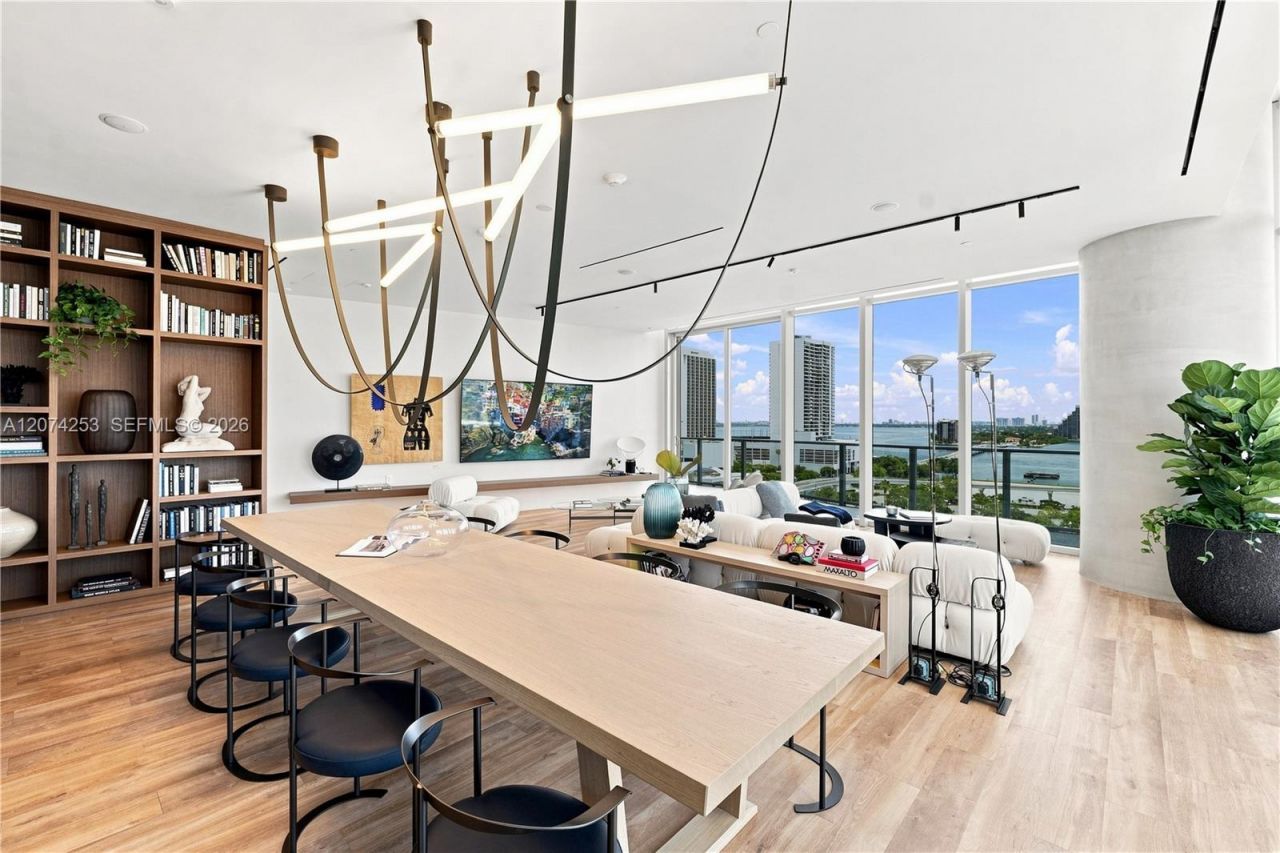 1400 Biscayne Blvd , Unit 3201, Miami, FL 33132 Photo
